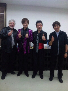 右から中尾さん、宮崎さん、竹島、クリスさん